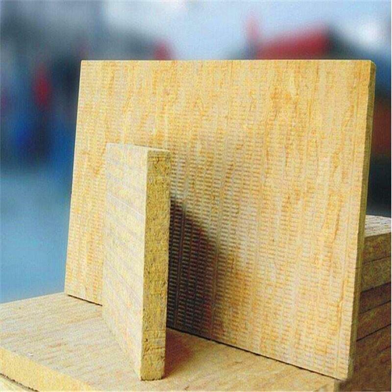 ޼