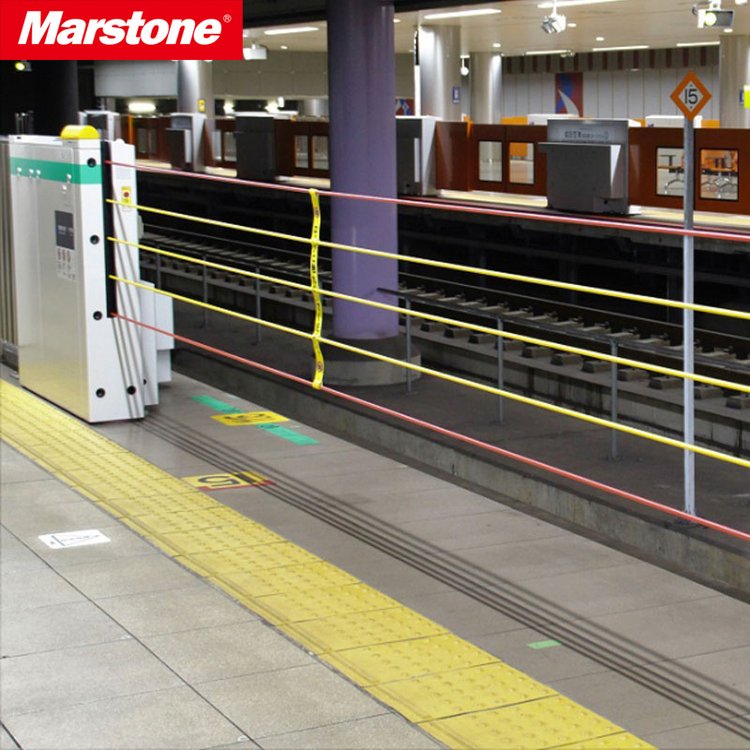 高铁站台园区仓库升降式安全门自动升降防护栏厂家